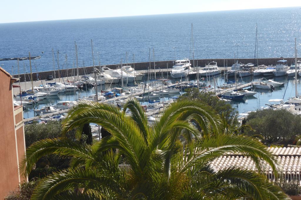 Plage De Miramar Theoule-sur-Mer Exterior photo